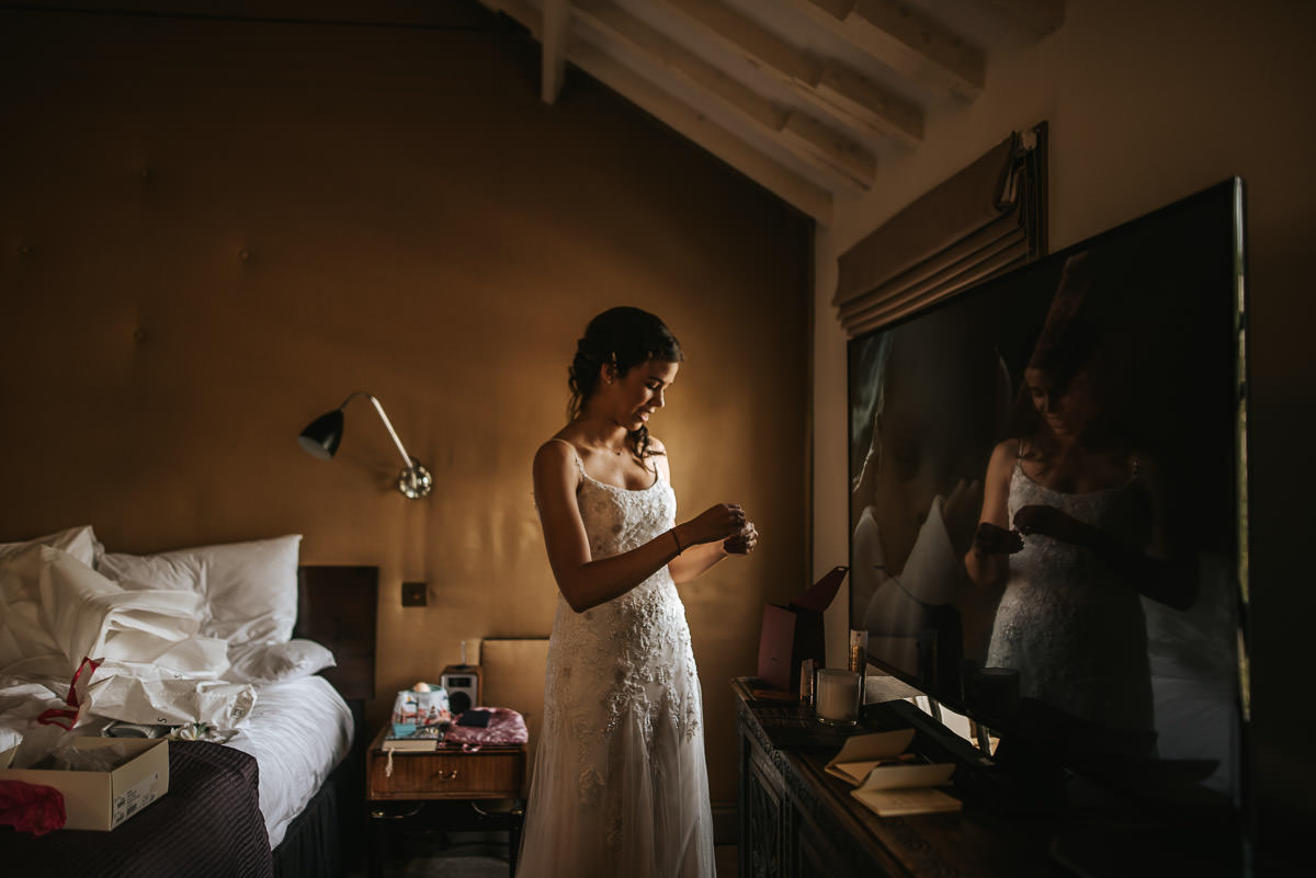 york and albany wedding getting ready