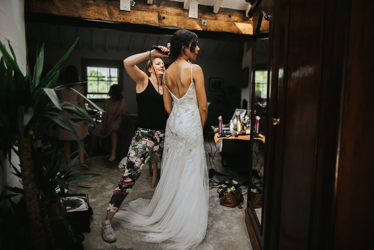 york and albany wedding getting ready