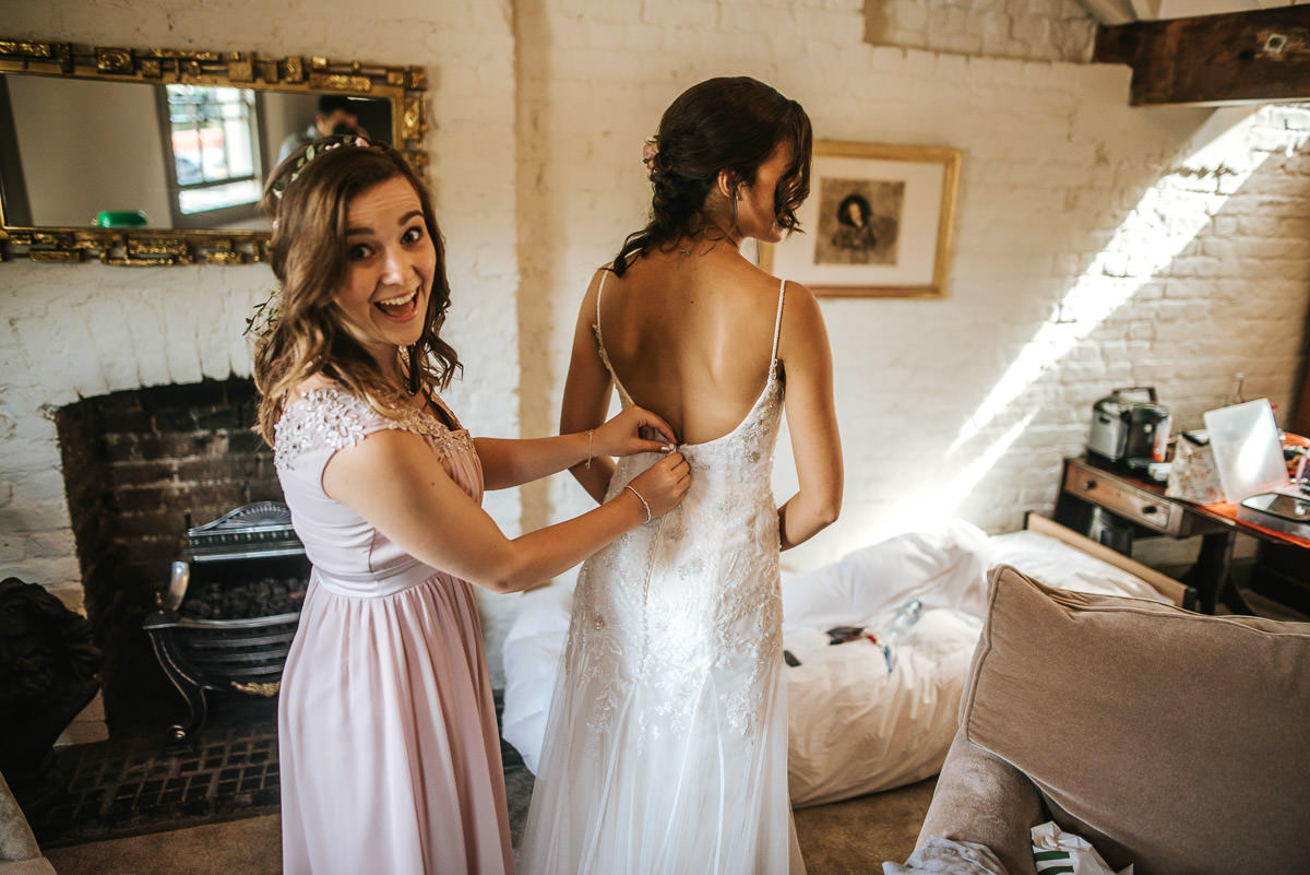 york and albany wedding getting ready