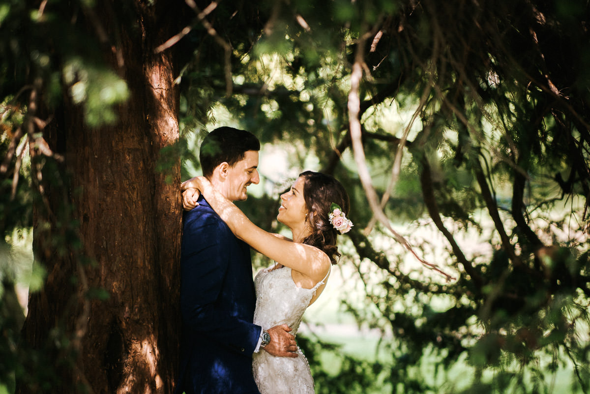 regents park london wedding couple shots