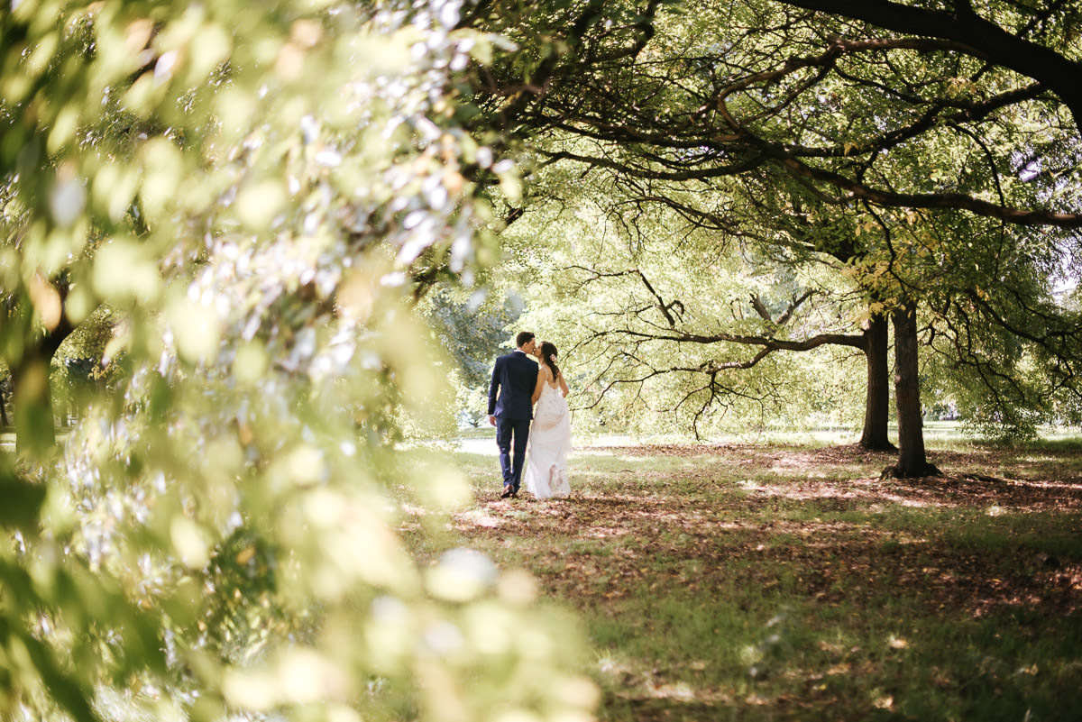 regents park london wedding couple shots