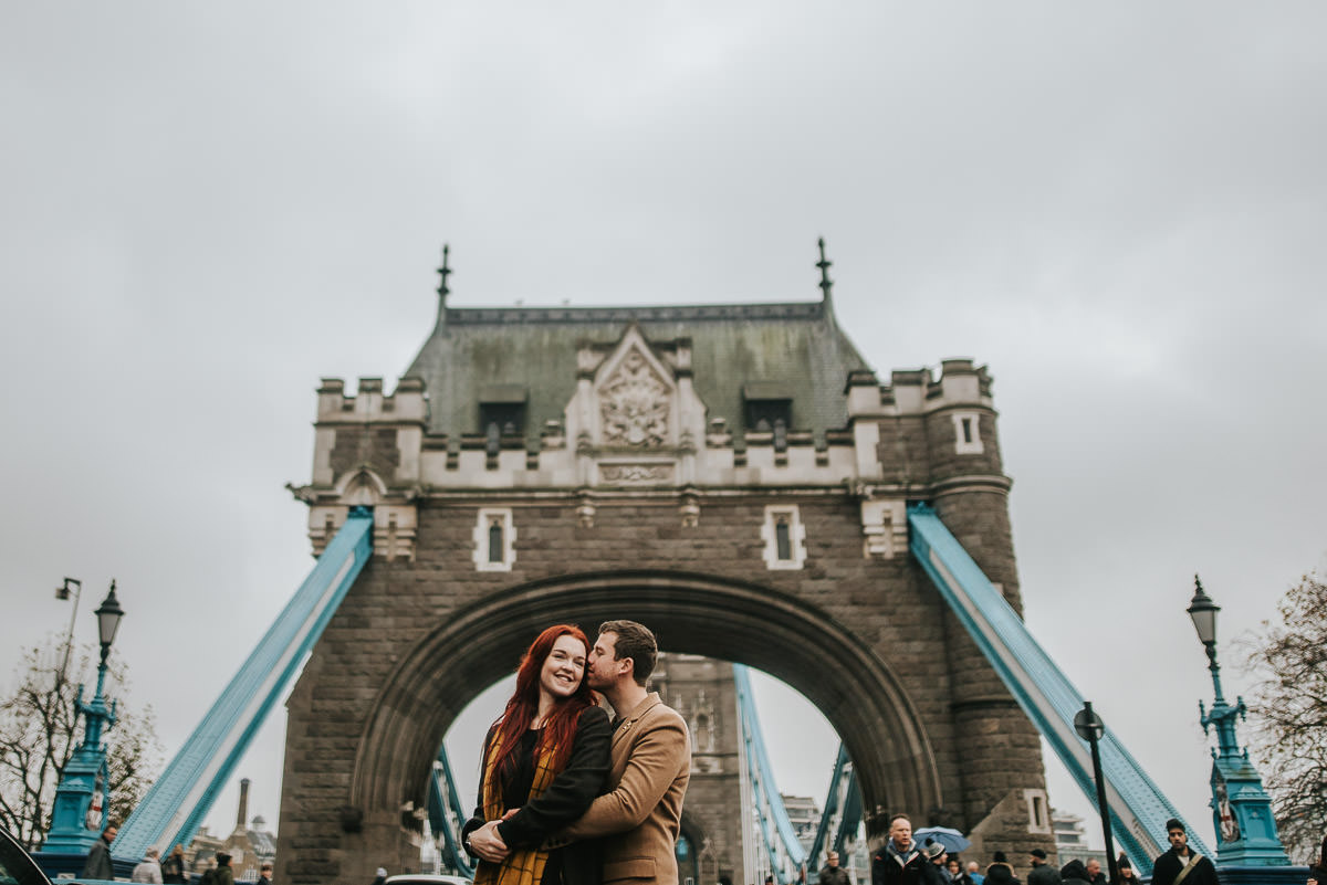 tower bridge couple shoot