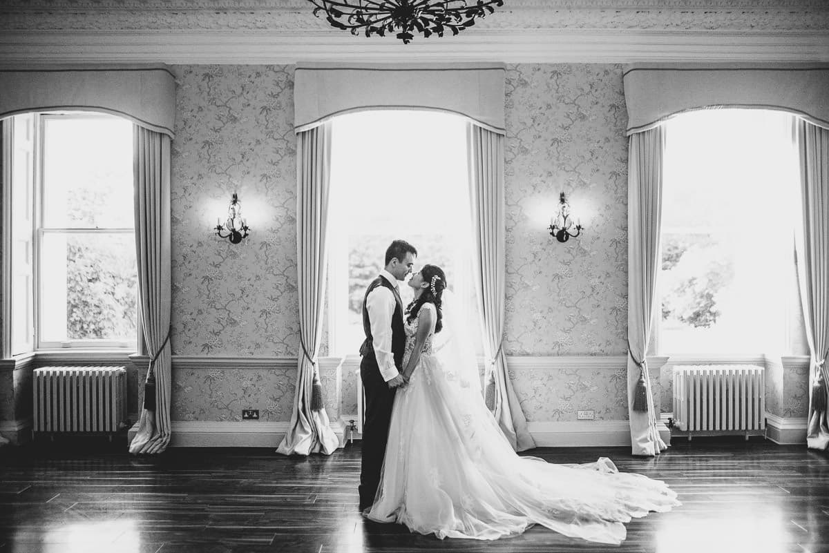 morden hall wedding couple