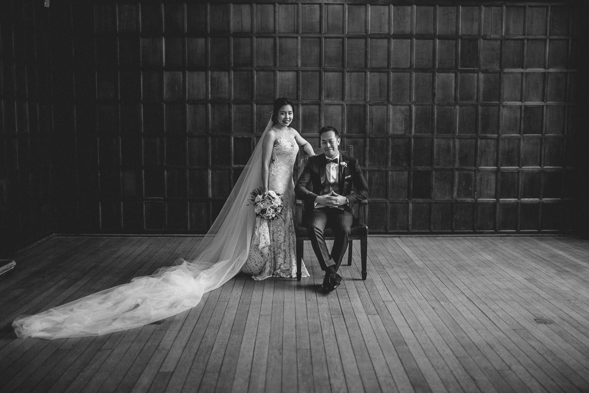 chinese wedding london hall place bexley bride and groom inside
