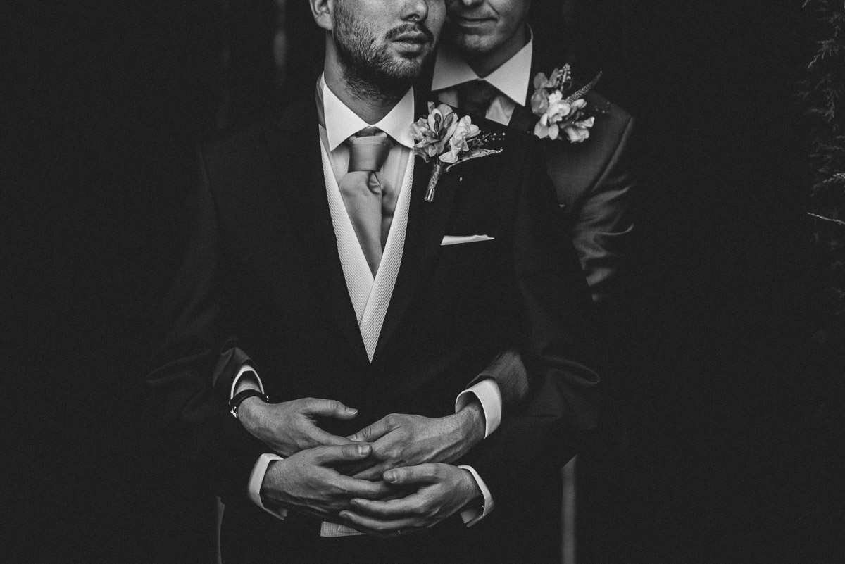 gaynes park wedding couple shoot