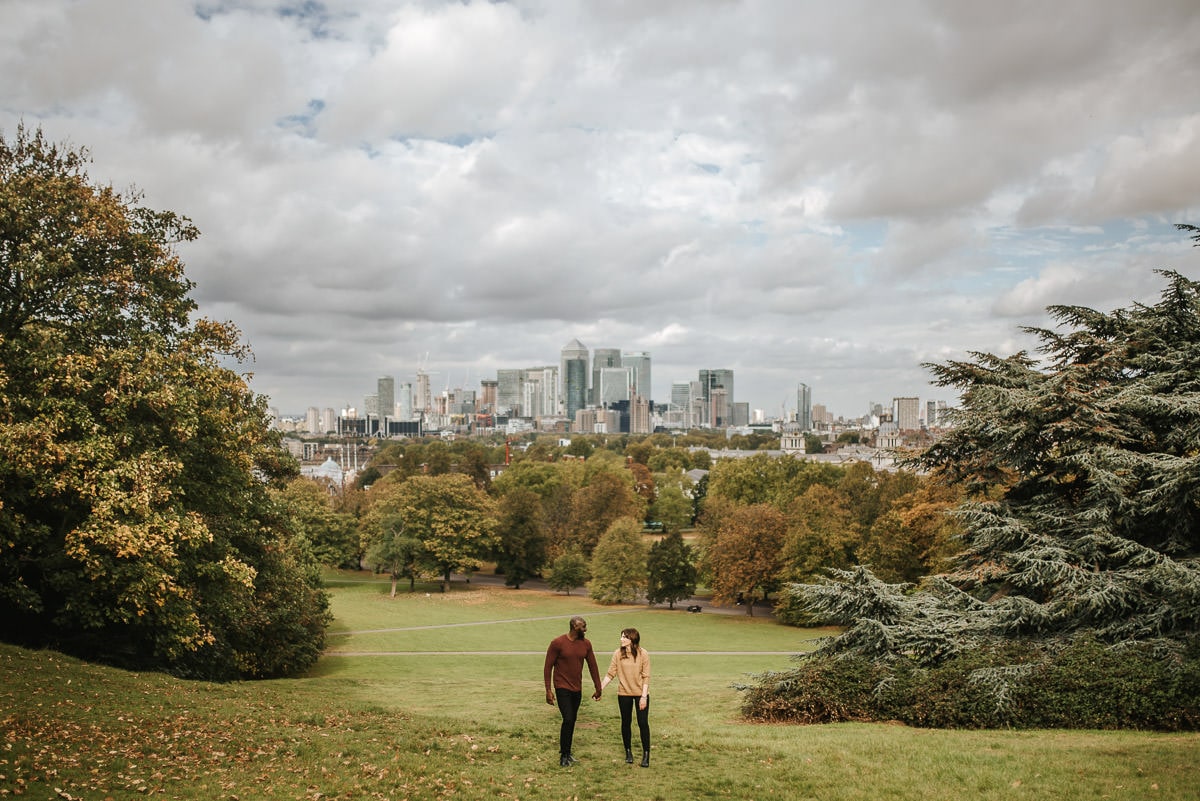 london engagement photography greenwich park with london city background