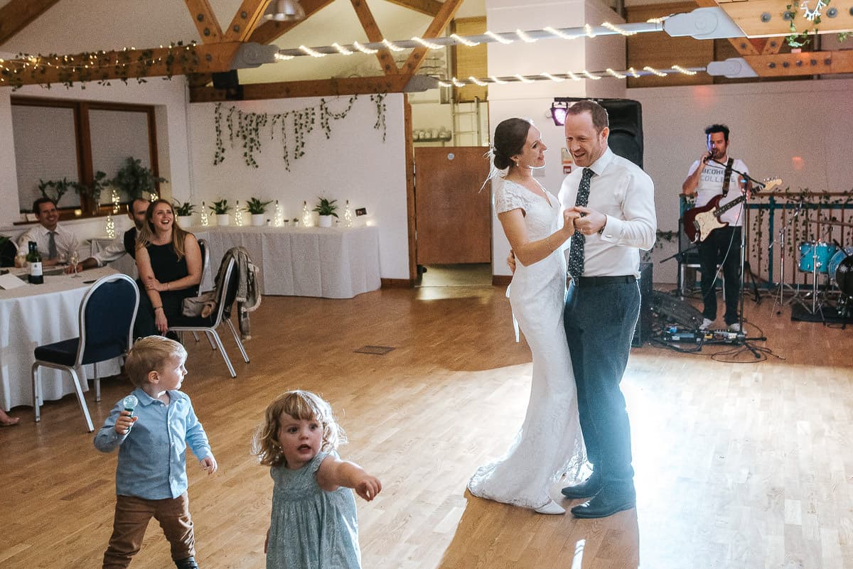 london wetland centre wedding first dance