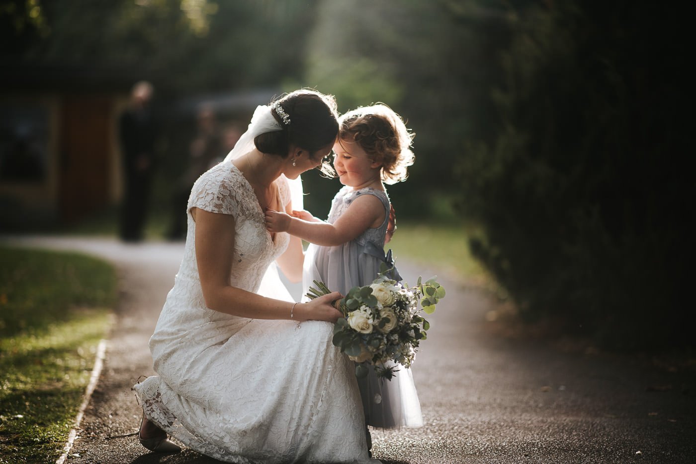 london wetland centre wedding bride chatting to flower girl