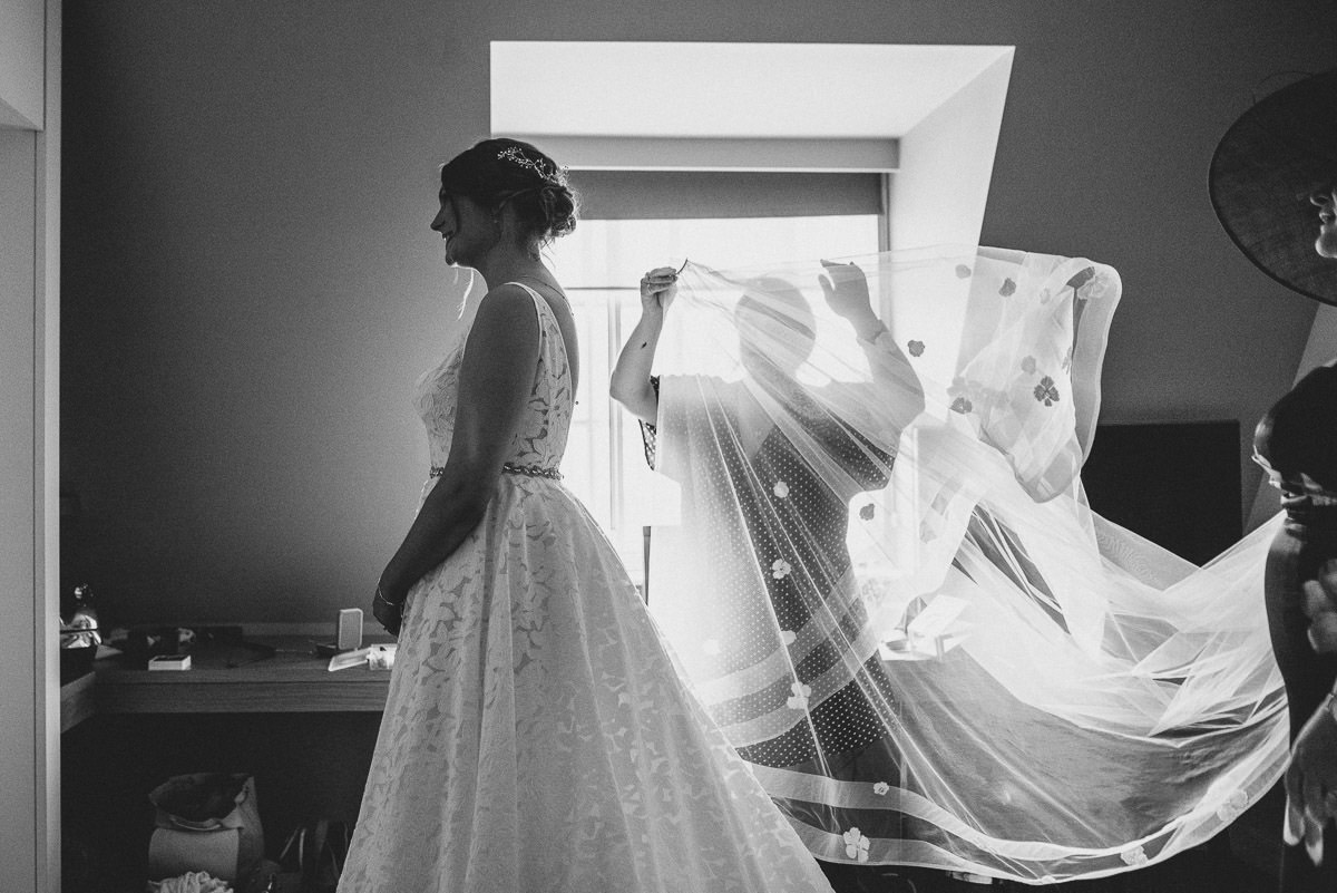 st pauls cathedral wedding getting ready