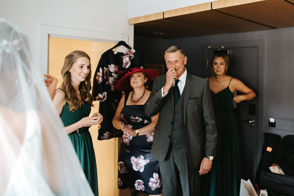 st pauls cathedral wedding getting ready