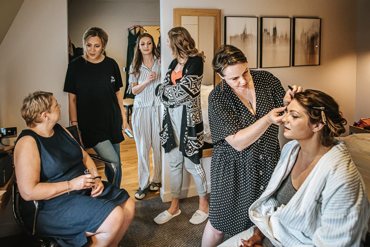 st pauls cathedral wedding getting ready