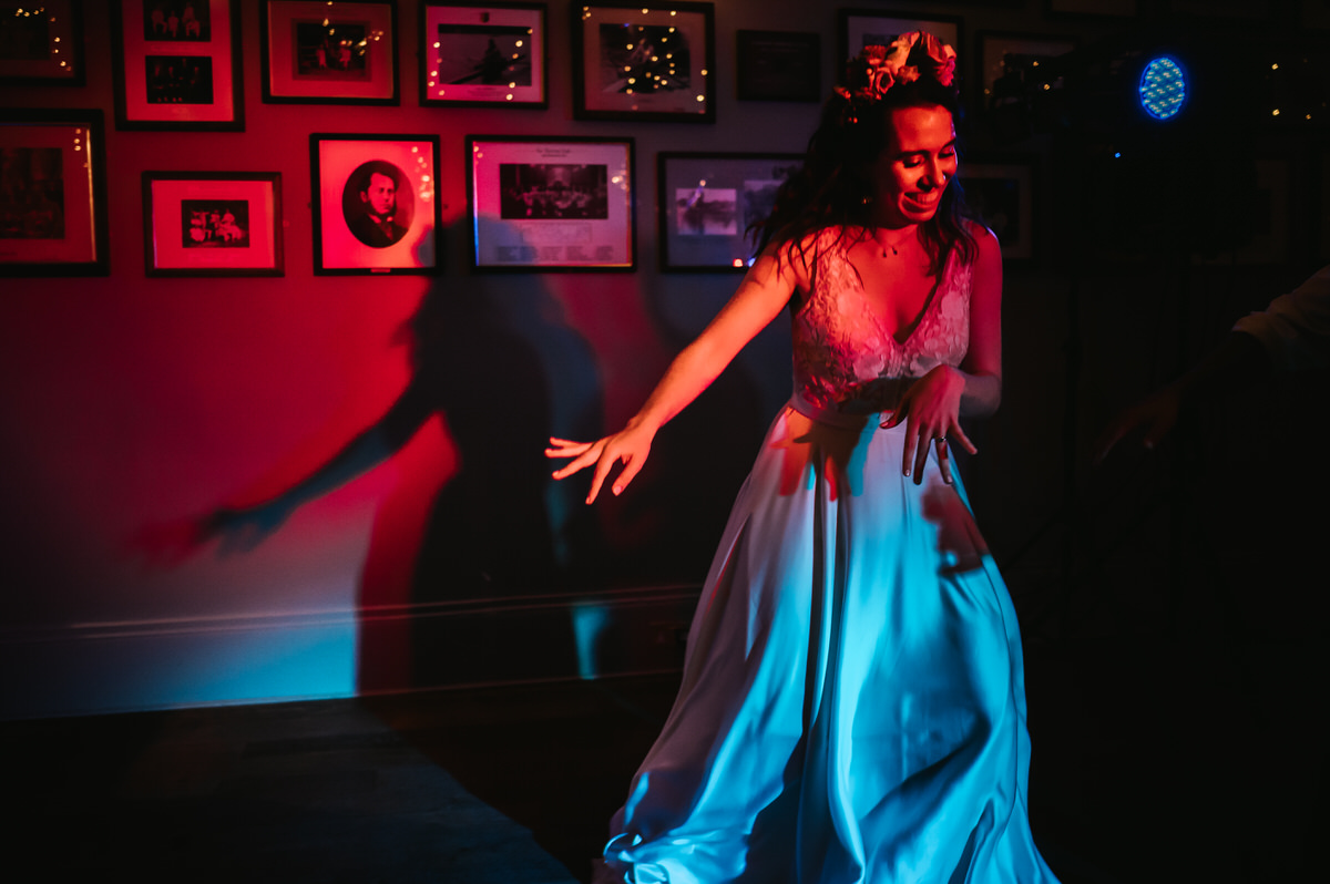 london rowing club wedding bride dnacing